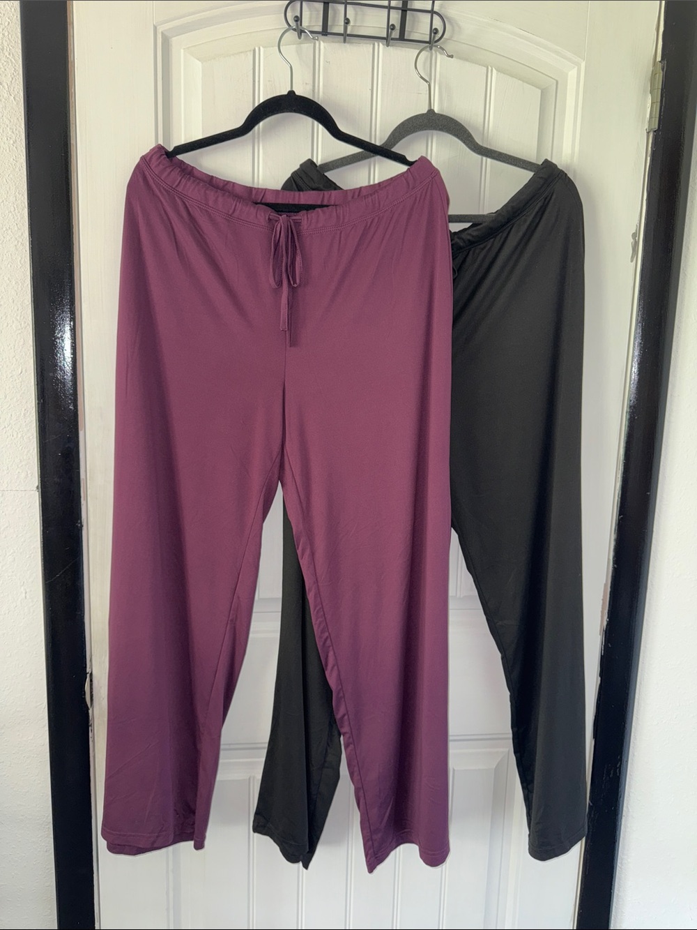 2 pack 32 Degrees Wide-Leg Lounge Pants in Plum and Black
